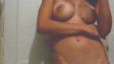 두꺼운 전리품 병아리 에 a 단단한 corset 엿 로 a 좋은 큰 수탉