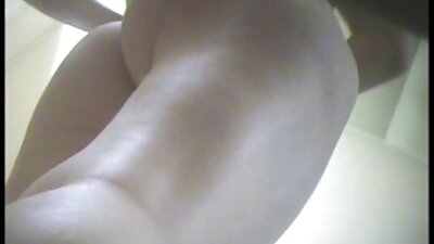 러시아에서 피트 니스 소녀 엿 에 다른 위치 에 바닥